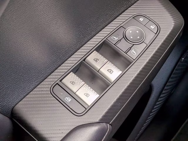 2026 White Diamond Mitsubishi Outlander LE FWD SUV
