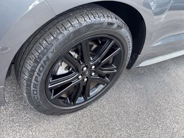 2022 Gray Metallic Ford Edge ST Line AWD SUV