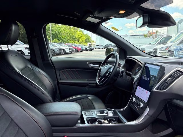 2022 Gray Metallic Ford Edge ST Line AWD SUV