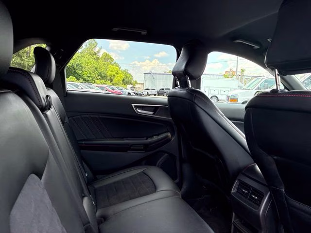 2022 Gray Metallic Ford Edge ST Line AWD SUV