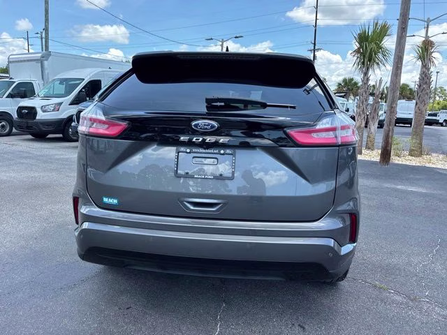2022 Gray Metallic Ford Edge ST Line AWD SUV