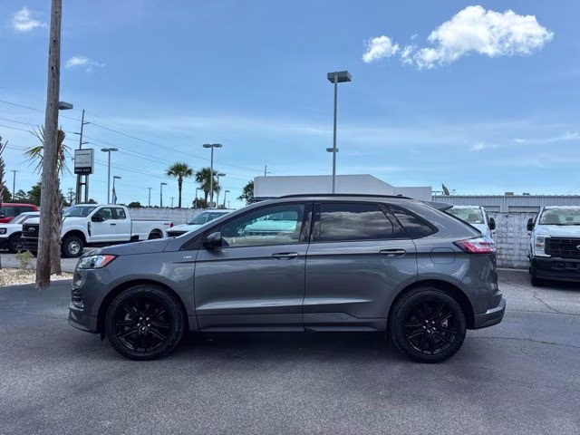 2022 Gray Metallic Ford Edge ST Line AWD SUV