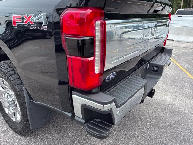 2023 Black Metallic Ford Super Duty F-250 SRW King Ranch 4X4 Truck