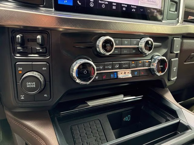2023 Black Metallic Ford Super Duty F-250 SRW King Ranch 4X4 Truck