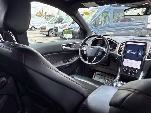 2022 Gray Metallic Ford Edge ST Line AWD SUV