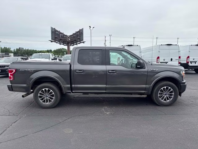 2018 Magnetic Metallic Ford F-150 XLT 4X4 Truck