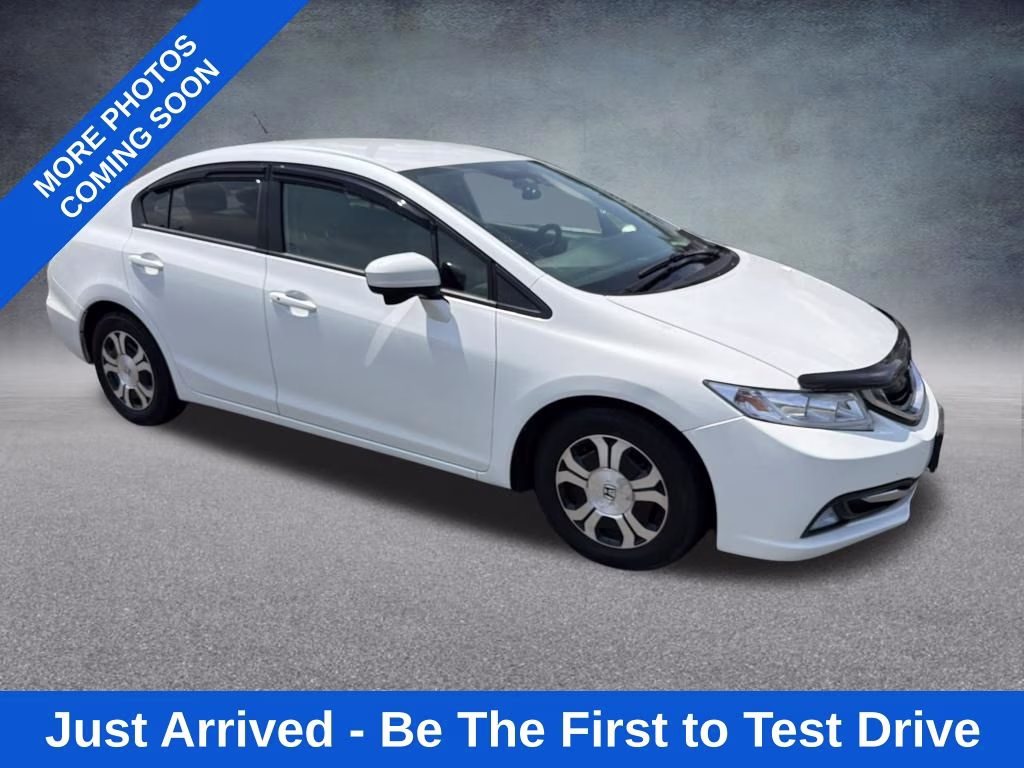 2014 White Honda Civic Hybrid FWD Sedan