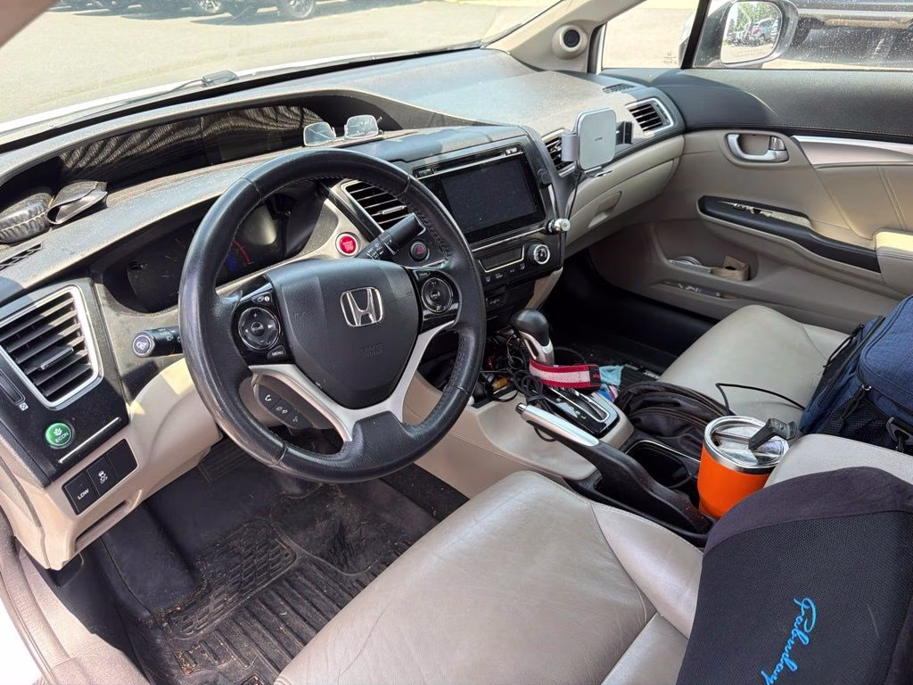 2014 White Honda Civic Hybrid FWD Sedan