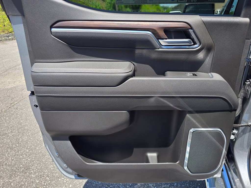 2026 Sterling Metallic GMC Sierra 1500 SLT 4X4 Truck