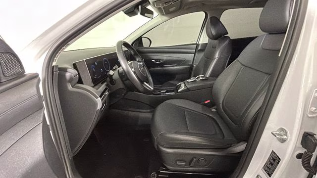 2025 White Pearl Hyundai Tucson SEL Convenience FWD SUV