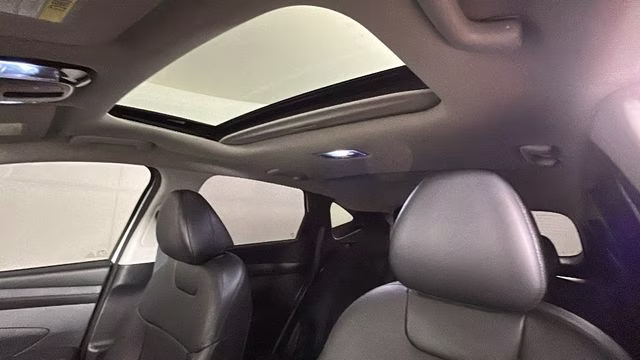 2025 White Pearl Hyundai Tucson SEL Convenience FWD SUV