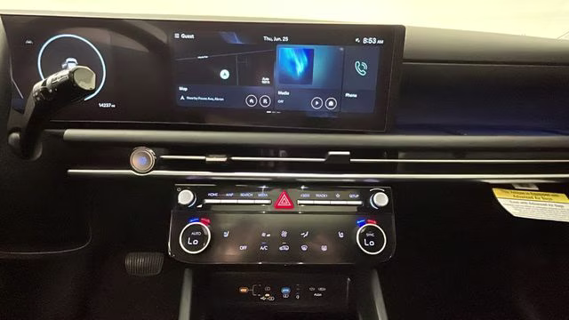 2025 White Pearl Hyundai Tucson SEL Convenience FWD SUV