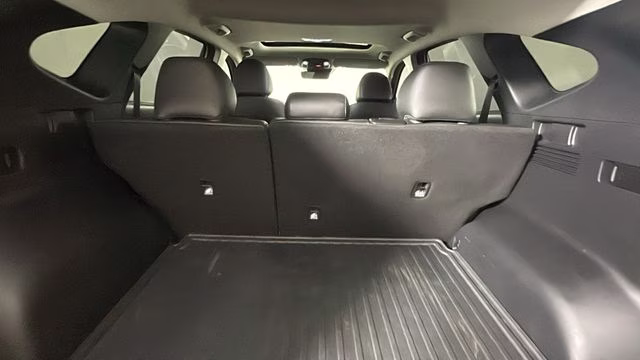 2025 White Pearl Hyundai Tucson SEL Convenience FWD SUV