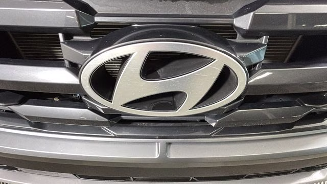 2025 White Pearl Hyundai Tucson SEL Convenience FWD SUV