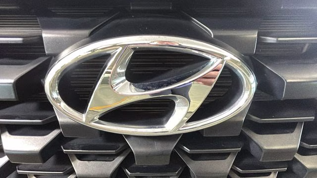 2023 Serenity White Pearl Hyundai Santa Fe SE FWD SUV