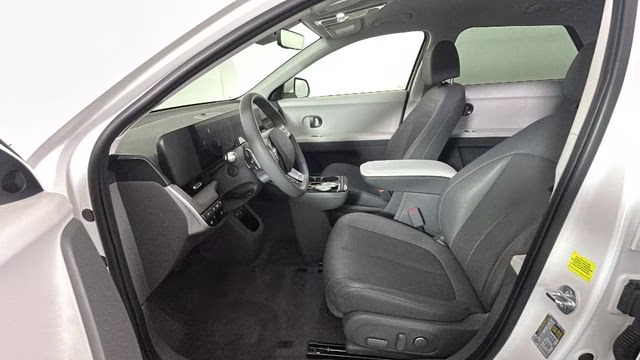 2025 Atlas White Matte Hyundai IONIQ 5 SEL RWD SUV
