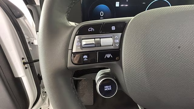 2025 Atlas White Matte Hyundai IONIQ 5 SEL RWD SUV