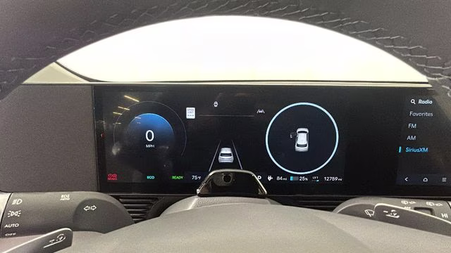 2025 Atlas White Matte Hyundai IONIQ 5 SEL RWD SUV