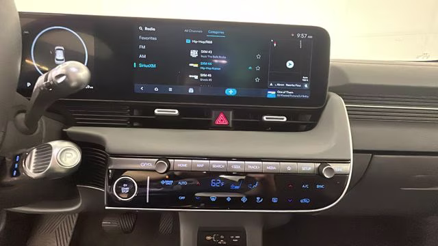 2025 Atlas White Matte Hyundai IONIQ 5 SEL RWD SUV