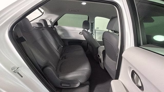 2025 Atlas White Matte Hyundai IONIQ 5 SEL RWD SUV