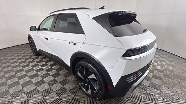 2025 Atlas White Matte Hyundai IONIQ 5 SEL RWD SUV