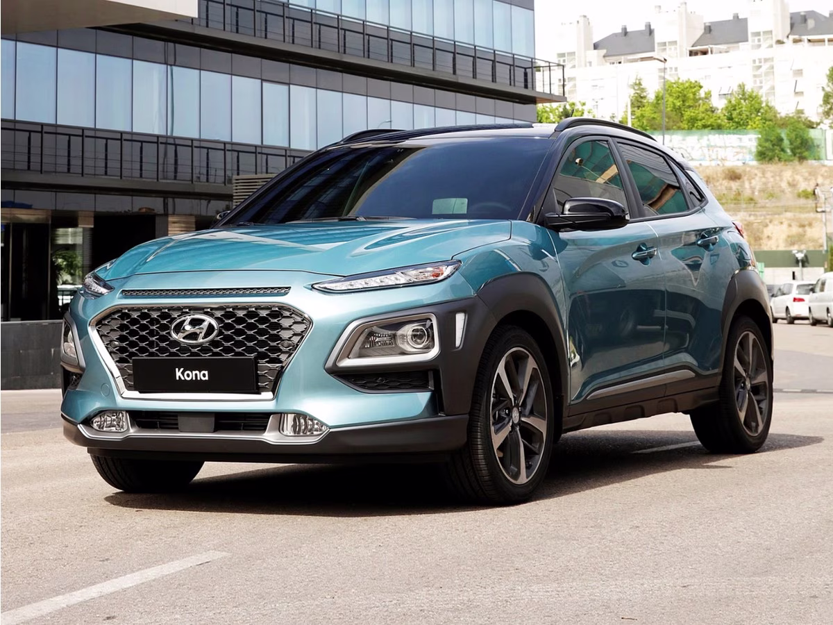 2018 Pulse Red Hyundai Kona SEL FWD SUV