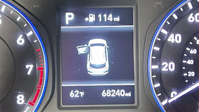 2018 Pulse Red Hyundai Kona SEL FWD SUV