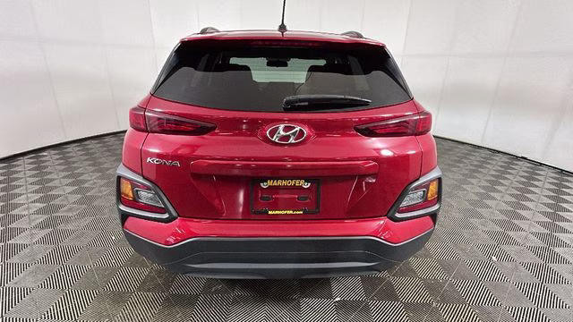 2018 Pulse Red Hyundai Kona SEL FWD SUV