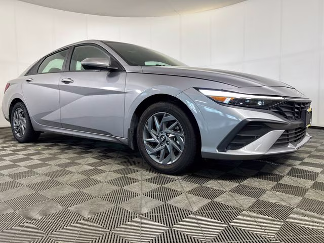 2025 Fluid Metal Hyundai Elantra Hybrid Blue FWD Sedan