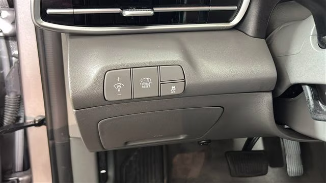 2025 Fluid Metal Hyundai Elantra Hybrid Blue FWD Sedan