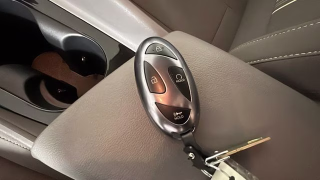 2025 Fluid Metal Hyundai Elantra Hybrid Blue FWD Sedan