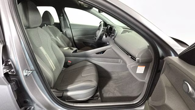 2025 Fluid Metal Hyundai Elantra Hybrid Blue FWD Sedan