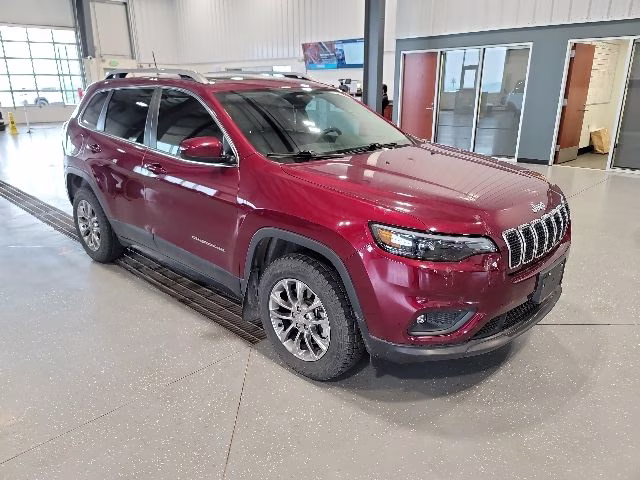 2019 Velvet Red Pearlcoat Jeep Cherokee Latitude Plus 4X4 SUV