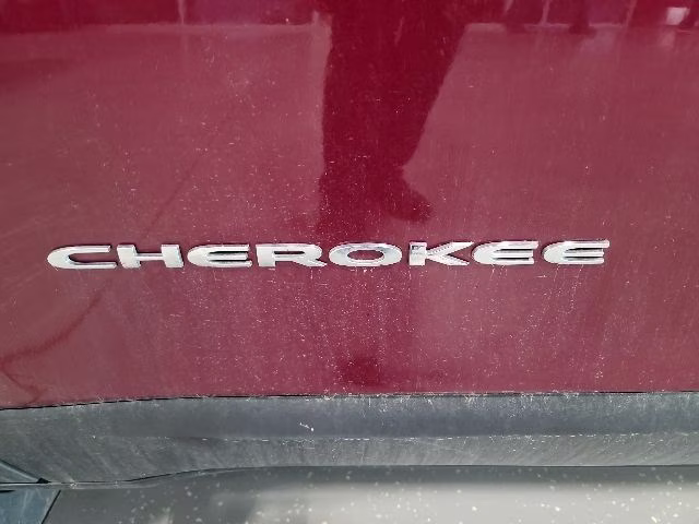2019 Velvet Red Pearlcoat Jeep Cherokee Latitude Plus 4X4 SUV