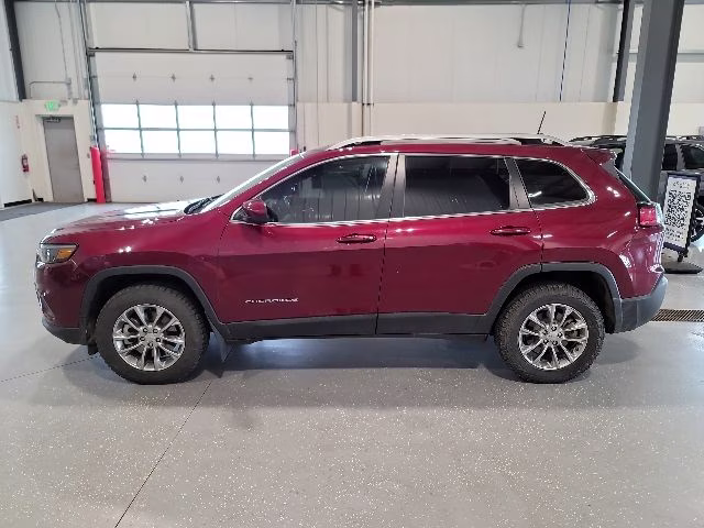 2019 Velvet Red Pearlcoat Jeep Cherokee Latitude Plus 4X4 SUV