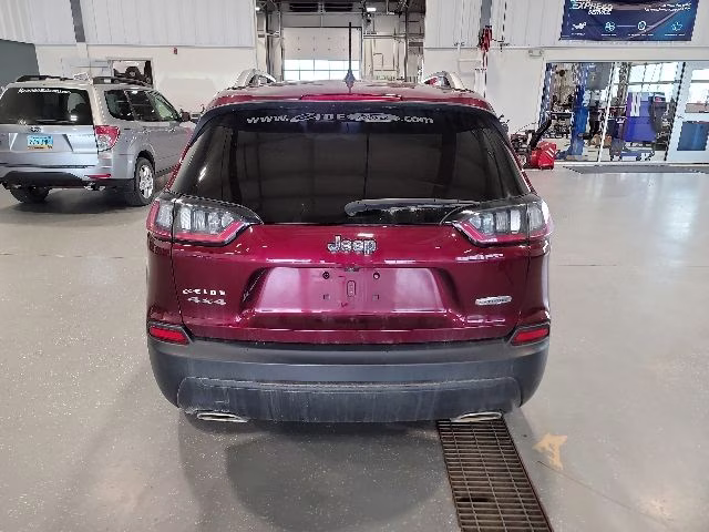 2019 Velvet Red Pearlcoat Jeep Cherokee Latitude Plus 4X4 SUV