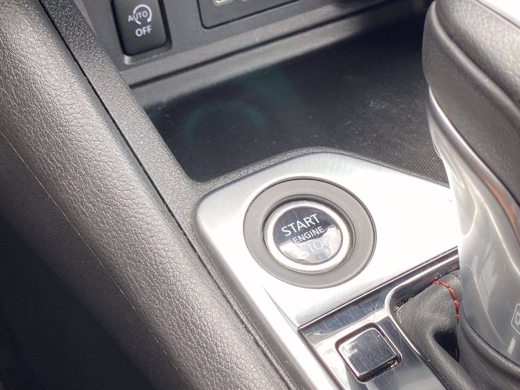 2025 Gun Metallic Nissan Sentra SR FWD Sedan
