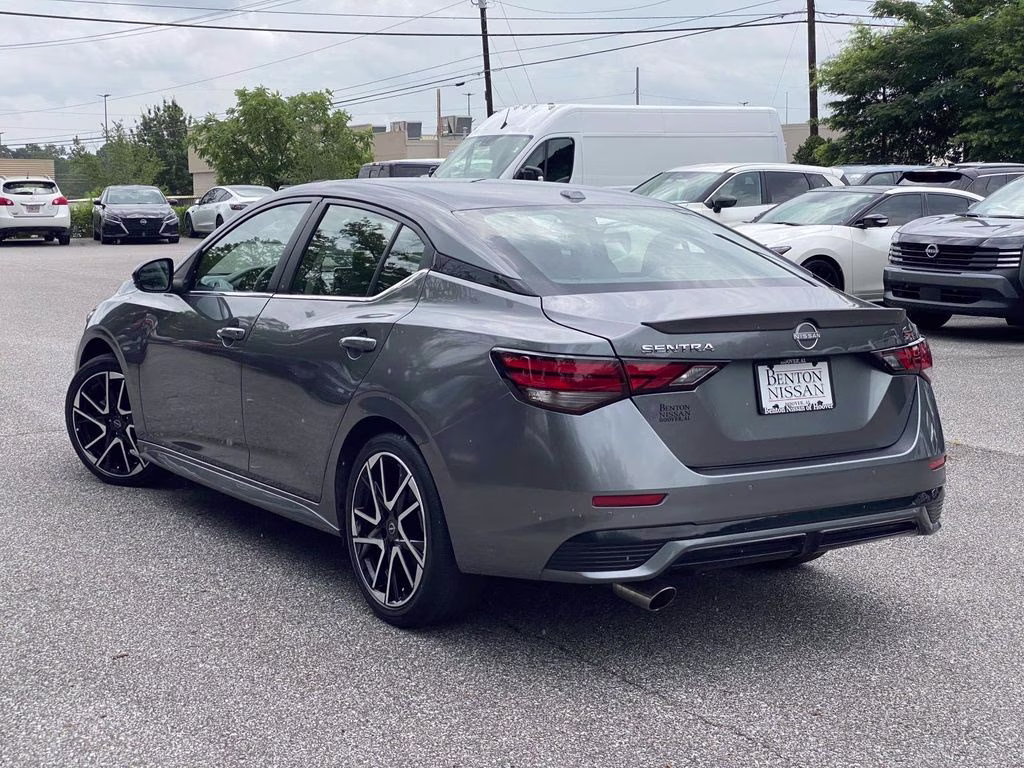 2025 Gun Metallic Nissan Sentra SR FWD Sedan