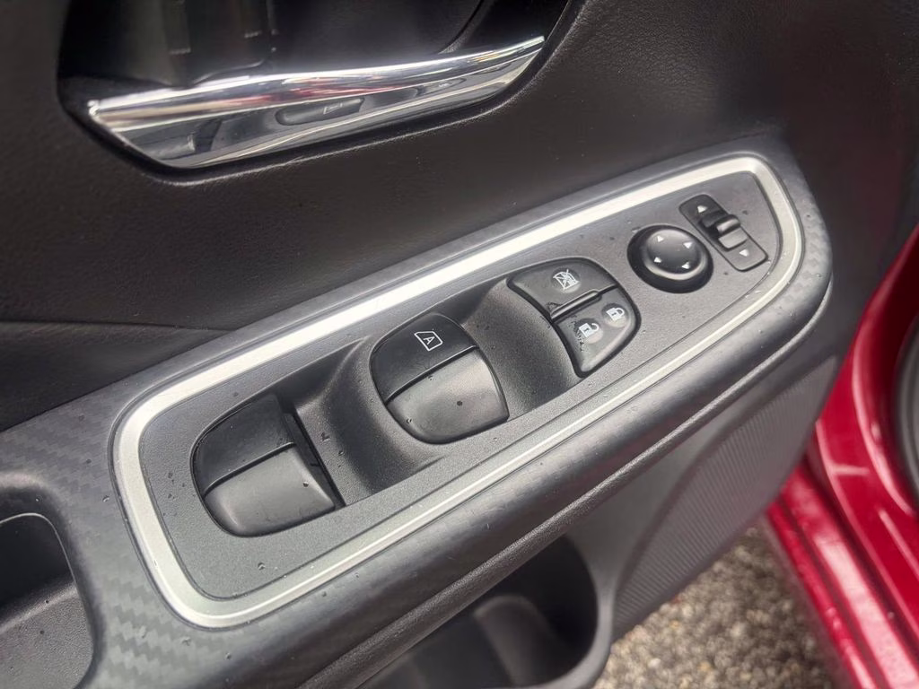 2024 Scarlet Ember Tintcoat Nissan Versa 1.6 SR FWD Sedan