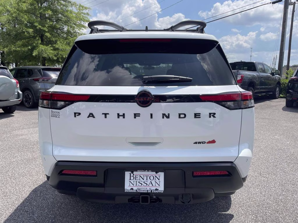 2026 Everest White Pearl Tricoat Nissan Pathfinder Rock Creek 4X4 SUV