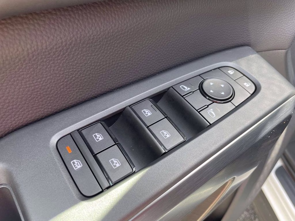 2026 Everest White Pearl Tricoat Nissan Pathfinder Rock Creek 4X4 SUV