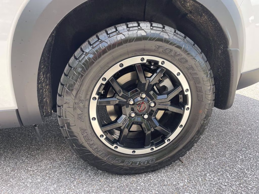 2026 Everest White Pearl Tricoat Nissan Pathfinder Rock Creek 4X4 SUV