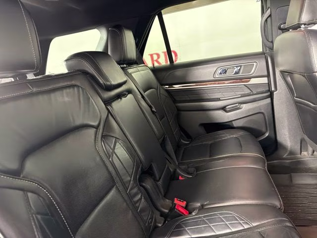 2018 Magnetic Ford Explorer Platinum 4X4 SUV