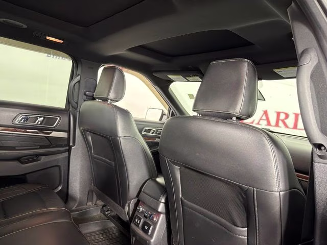 2018 Magnetic Ford Explorer Platinum 4X4 SUV