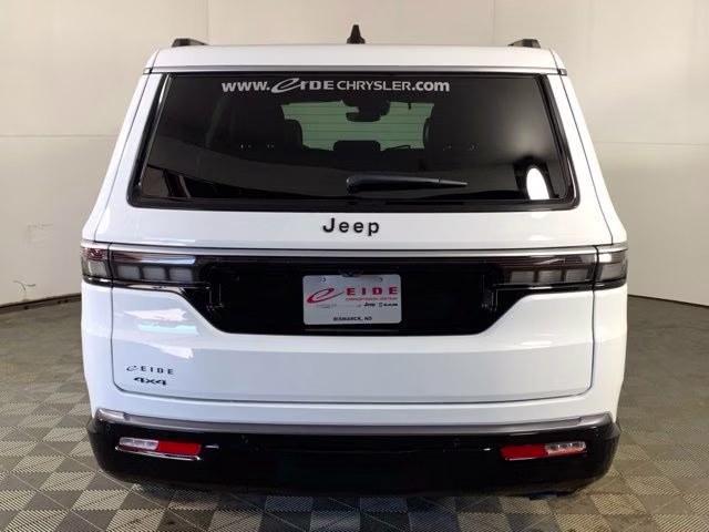 2026 Bright White Clearcoat Jeep Grand Wagoneer 4x4 4X4 SUV
