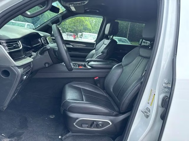 2022 Bright White Clearcoat Jeep Wagoneer Series II 4X4 SUV