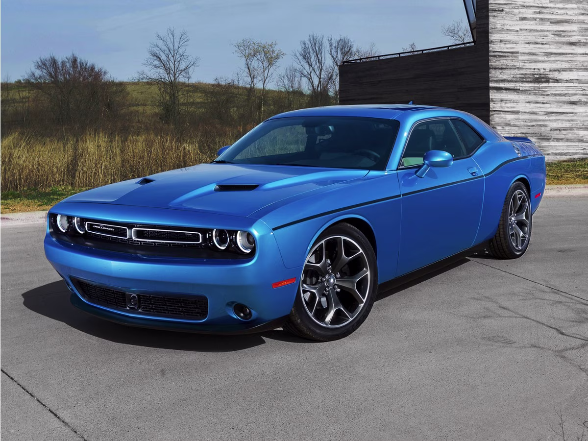 2017 Redline Red Tricoat Pearl Dodge Challenger R/T RWD Coupe