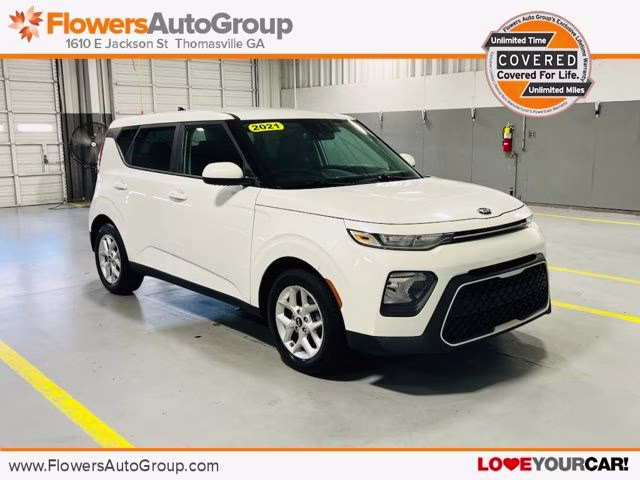 2021 Snow White Pearl Kia Soul S Hatchback