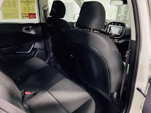 2021 Snow White Pearl Kia Soul S FWD Hatchback