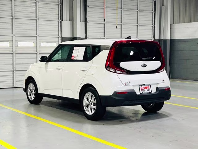 2021 Snow White Pearl Kia Soul S FWD Hatchback